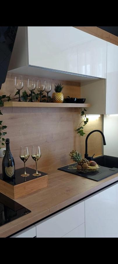 Split Luxury Oasis Apartment Exterior photo